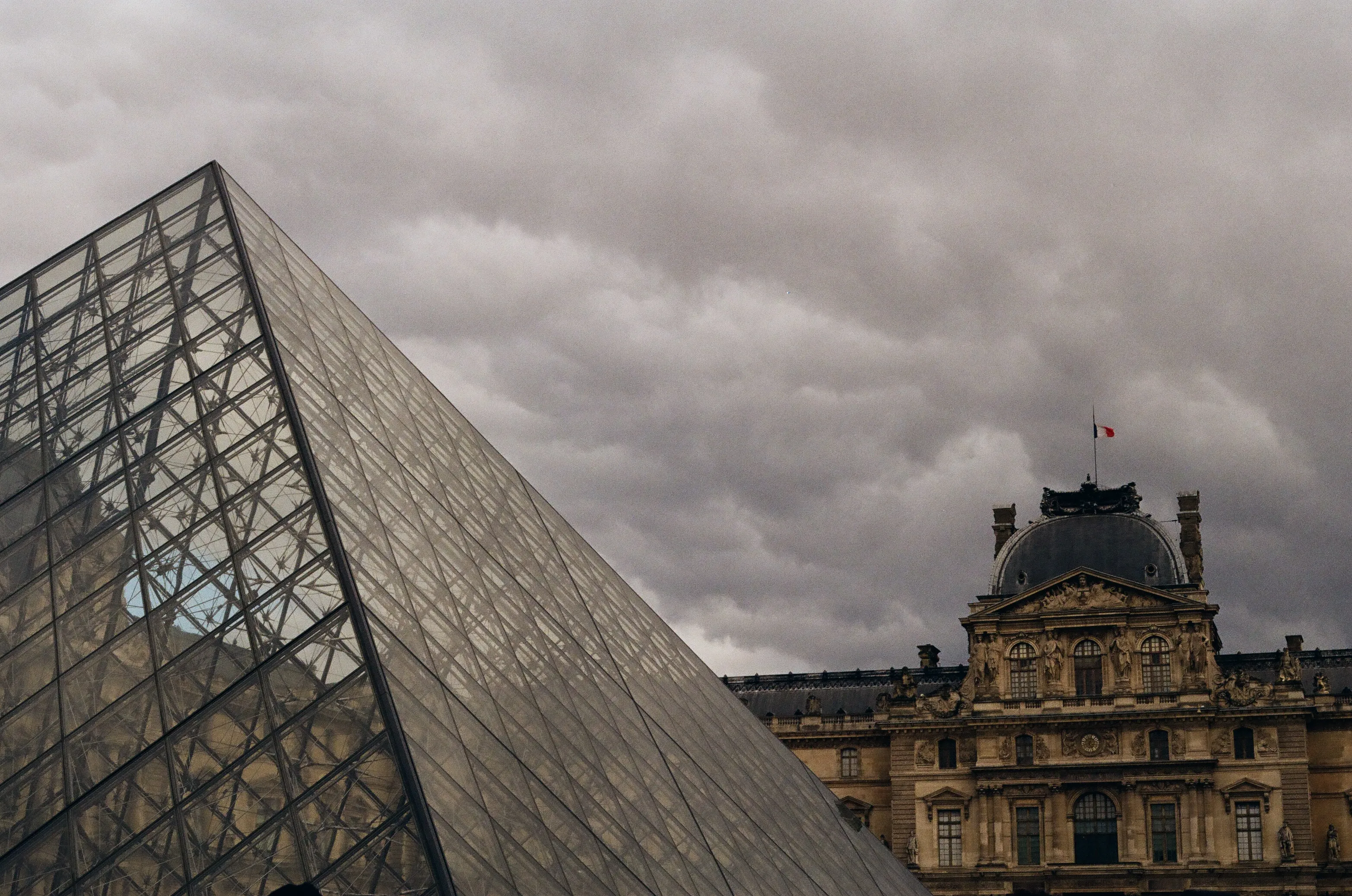 Film photograph 33 from Roll 1