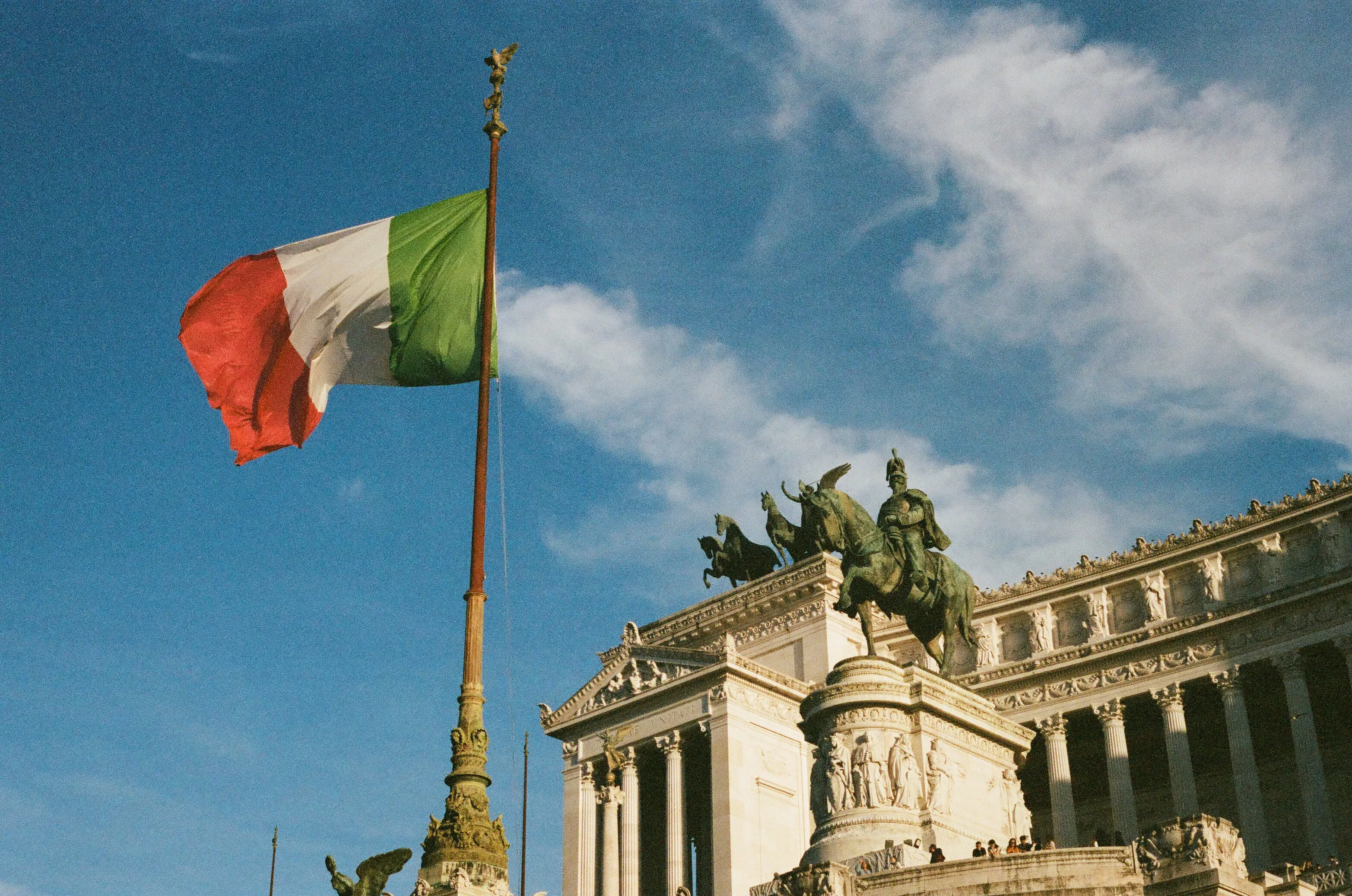 Film photograph 24 from Roll 2