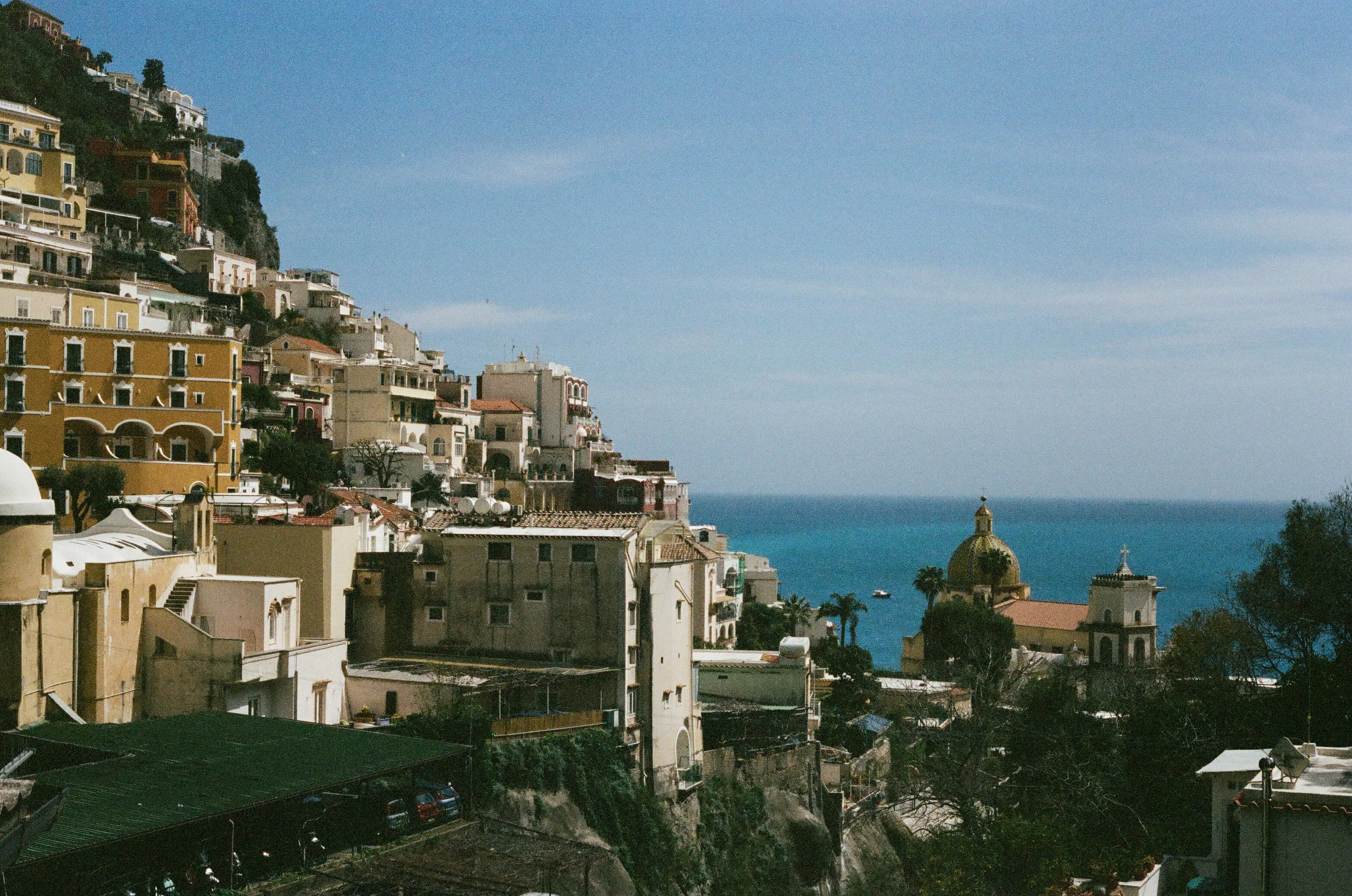 Film photograph 27 from Roll 2