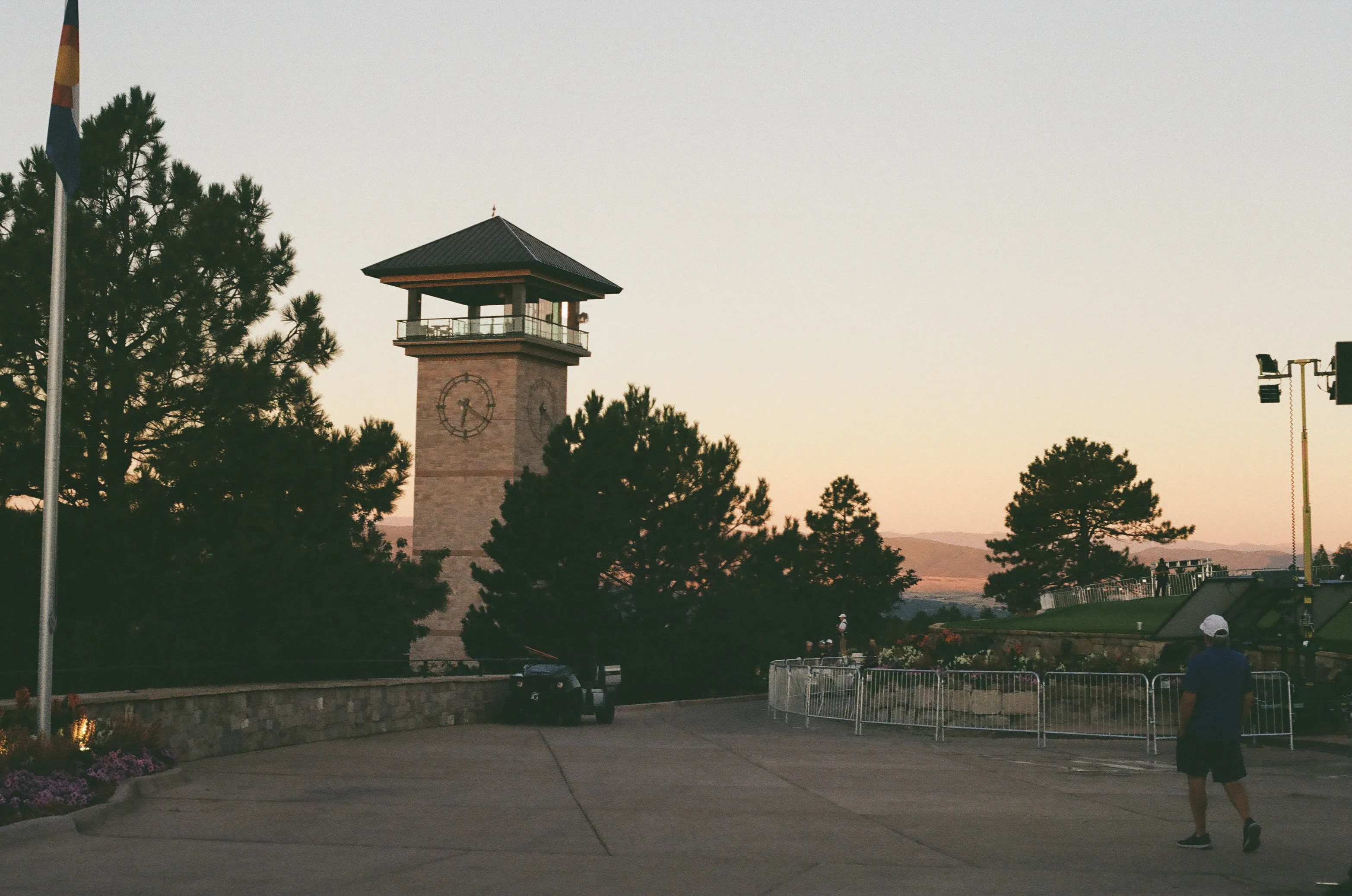 Film photograph 34 from Roll 6