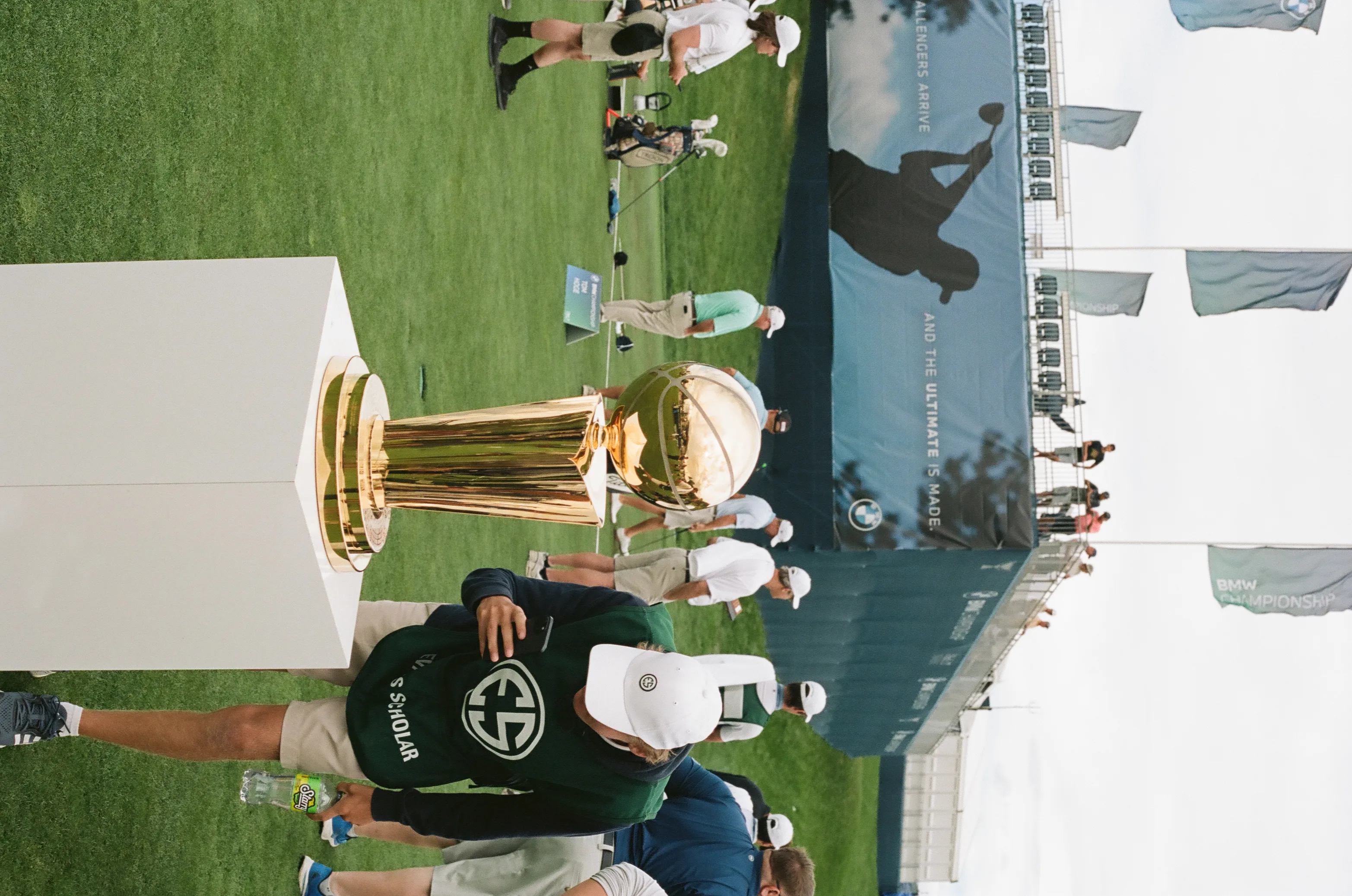 Film photograph 33 from Roll 7